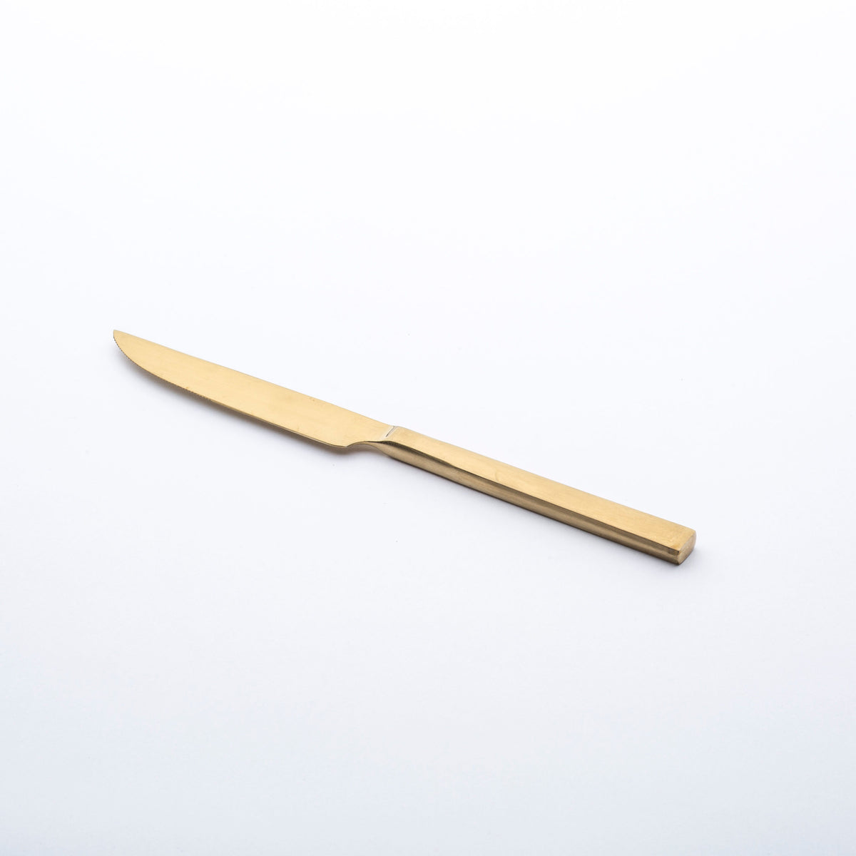 Brushed Gold Steak Knife (packs of 10) Affordable & Luxury Event Rentals