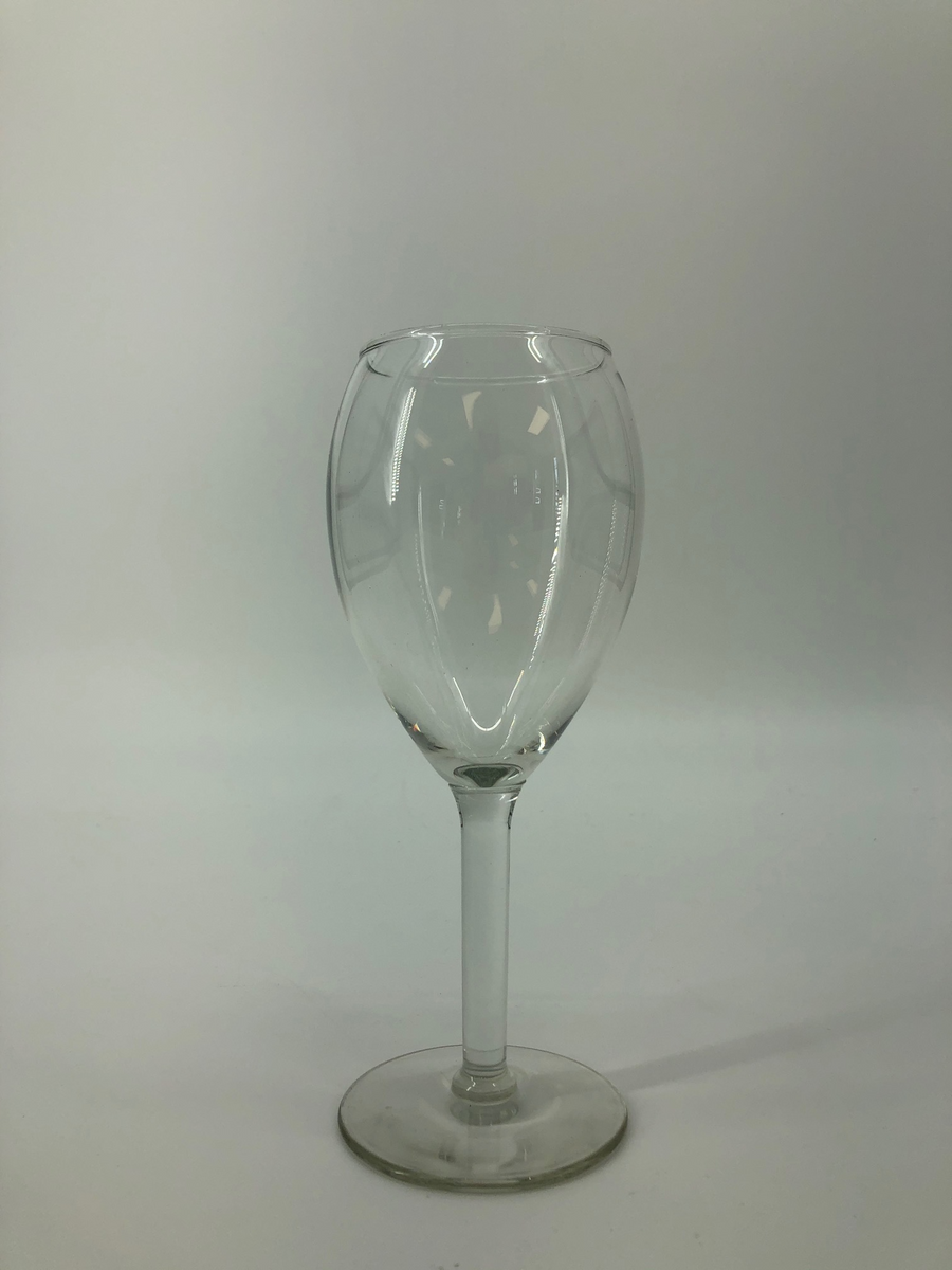 Glassware - Wine Glass Curve 10 oz – Affordable & Luxury Event Rentals