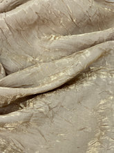 Load image into Gallery viewer, Camel Iridescent Crush Table Runner
